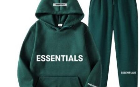 Essential Hoodie – Everyday Wear with a Modern Twist