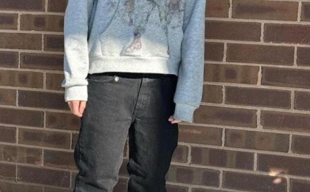 PeaceInWar Clothing: A Symbol of Calm in Chaos