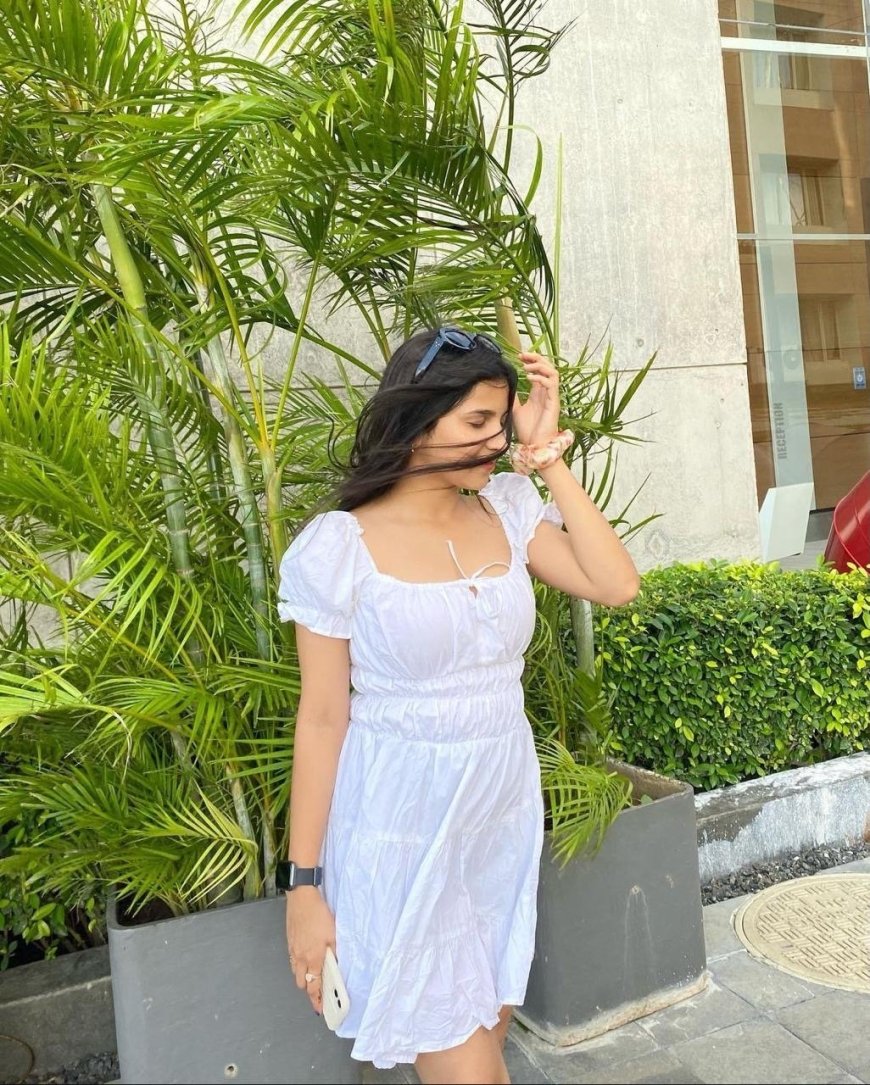 Indian Escort in Dubai	+971585498622