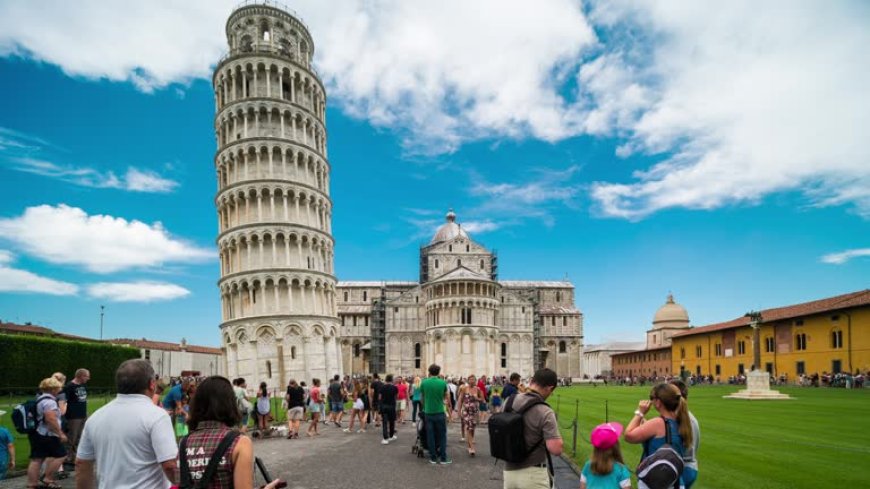 Top 10 Must-See Tourist Attractions in Italy for First-Time Visitors